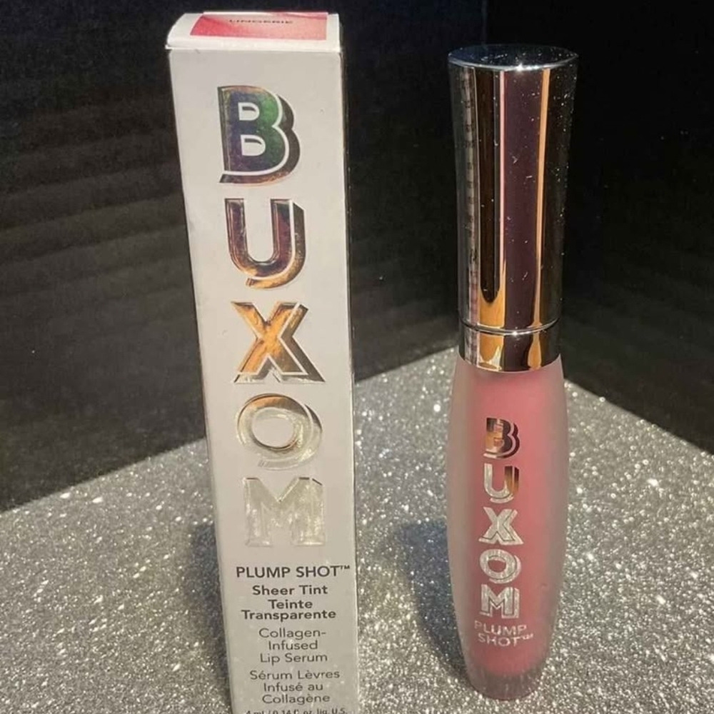 Buxom Plump Shot Sheer Tint. Soft Blush.